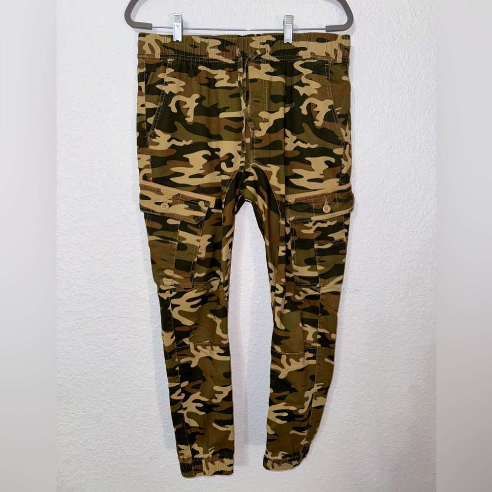 Ring of Fire Camo Joggers